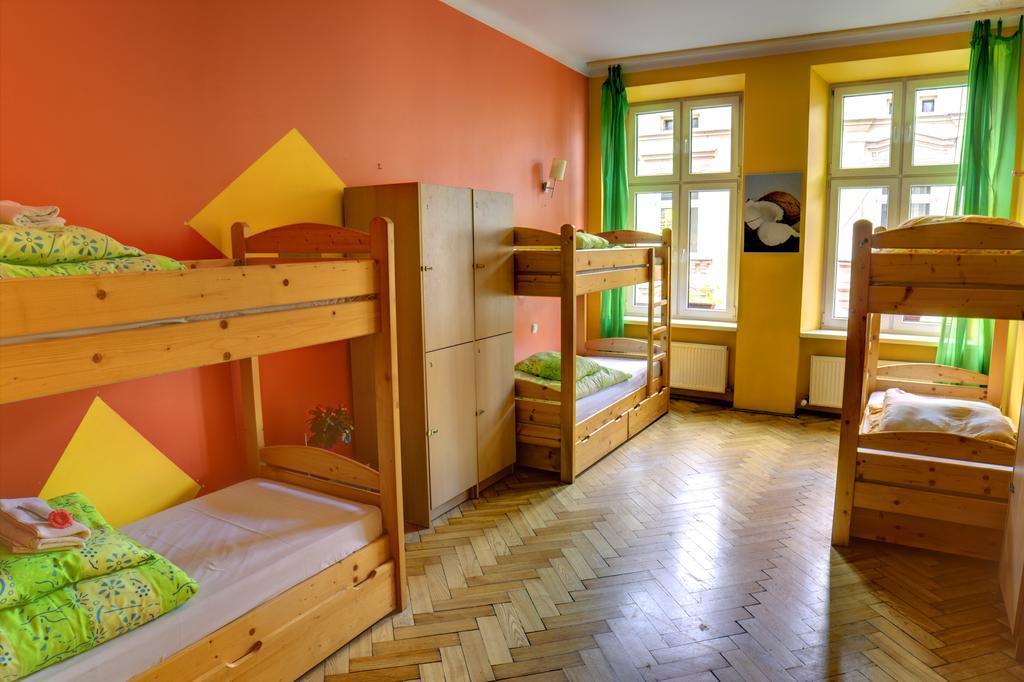 Tutti Frutti Hostel Краків Екстер'єр фото