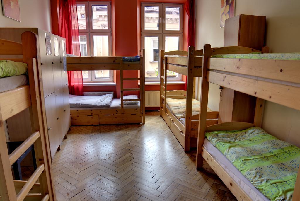 Tutti Frutti Hostel Краків Екстер'єр фото