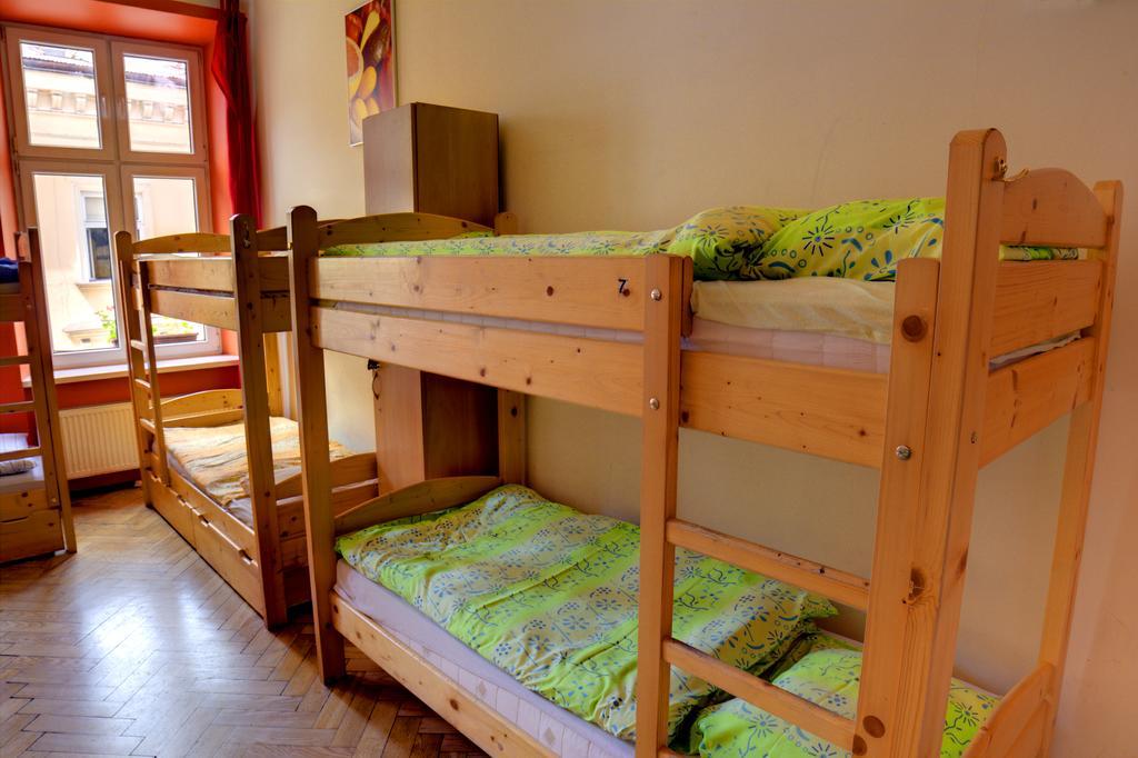 Tutti Frutti Hostel Краків Екстер'єр фото