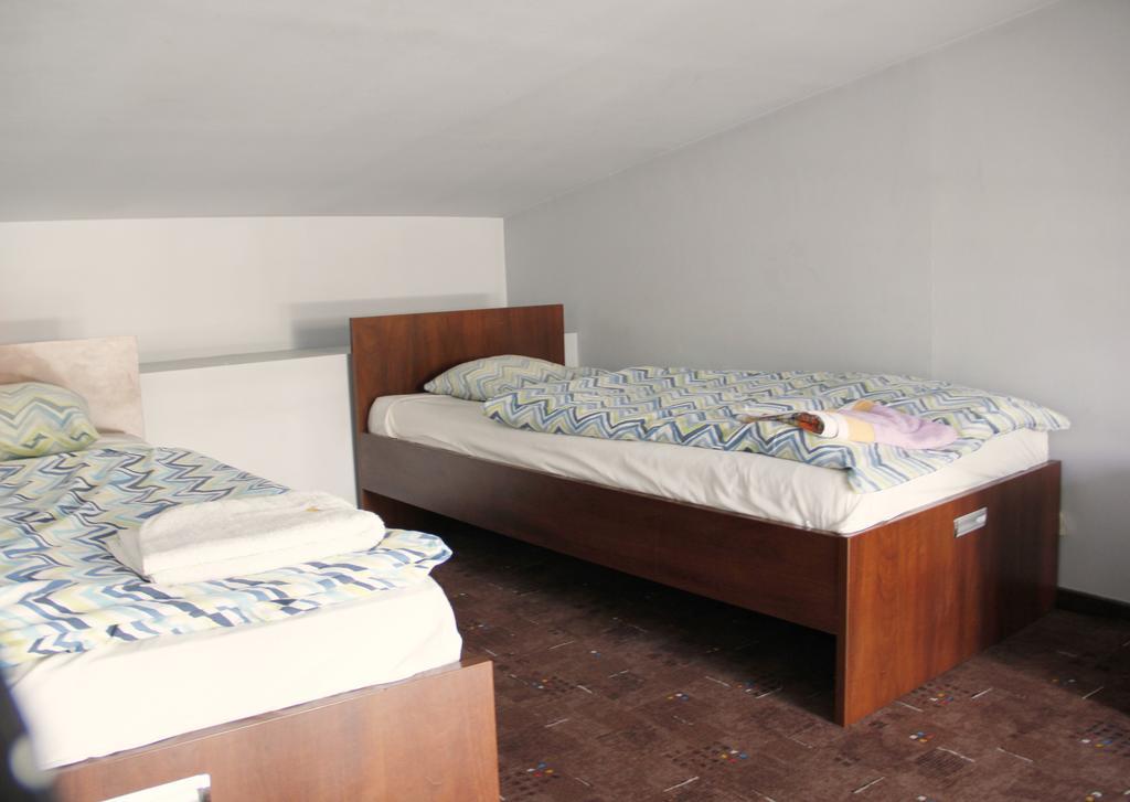 Tutti Frutti Hostel Краків Екстер'єр фото